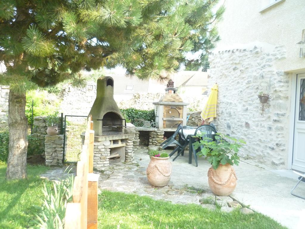Holiday home Gitelabaronnaise Avec Piscine Chauffee Pres Parc Asterix Baron (Oise)